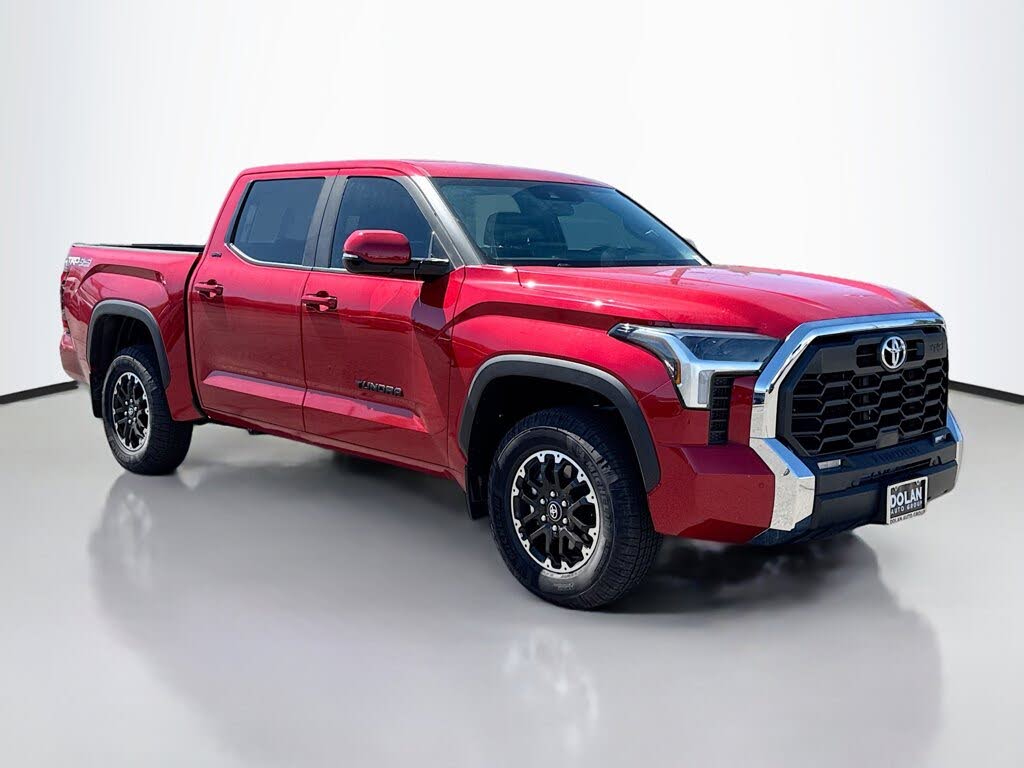 2025 Toyota Tundra SR5 CrewMax Cab 4WD