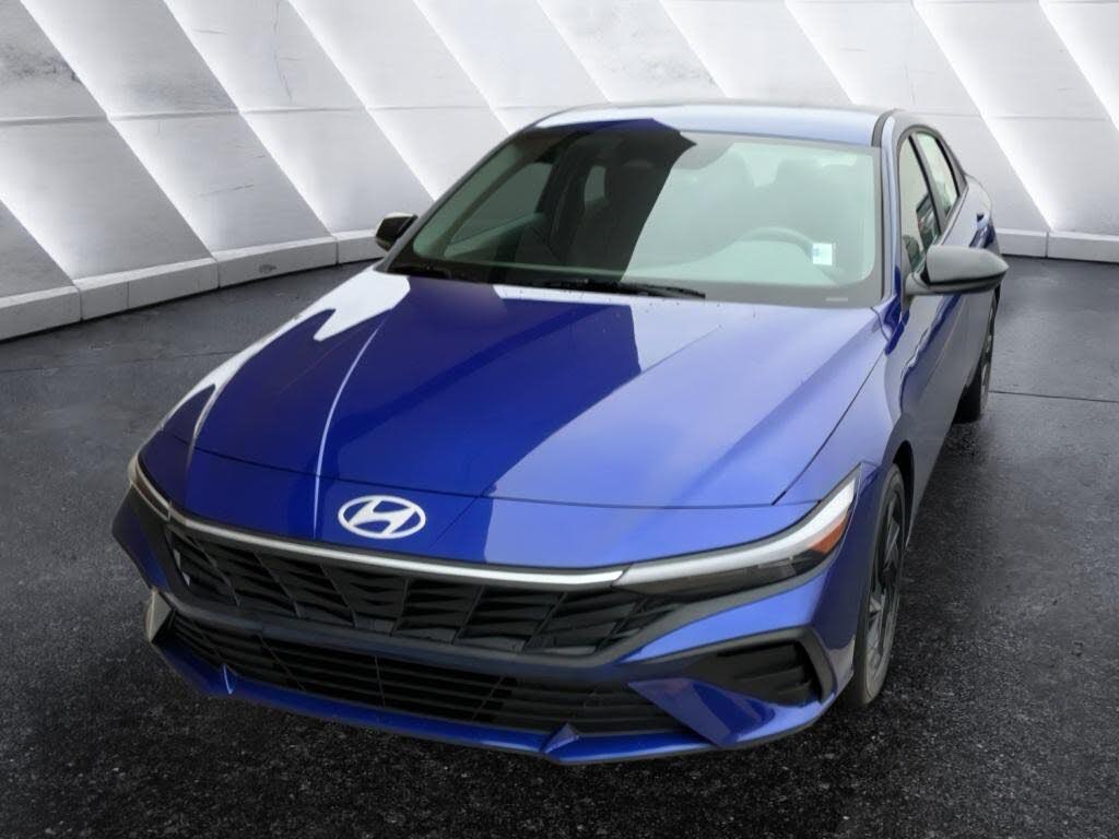 2026 Hyundai Elantra SEL Sport FWD