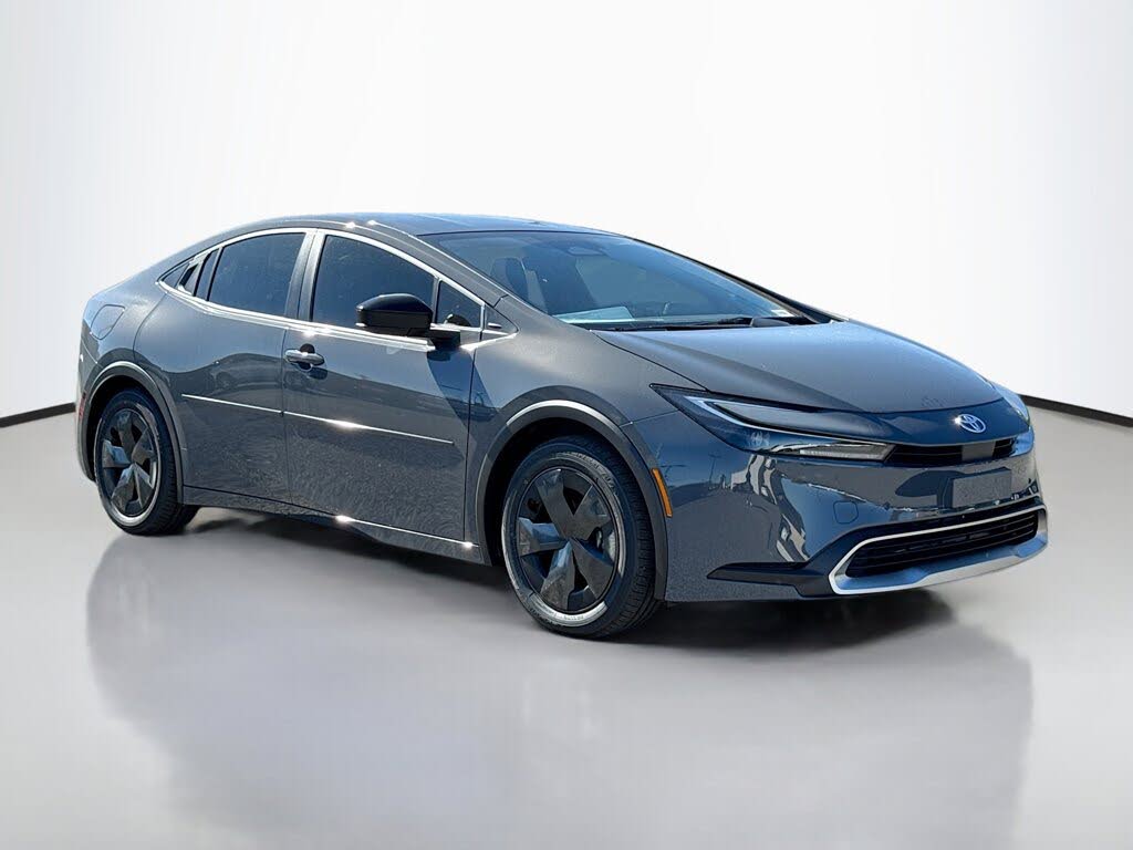 2026 Toyota Prius Plug-In Hybrid SE FWD