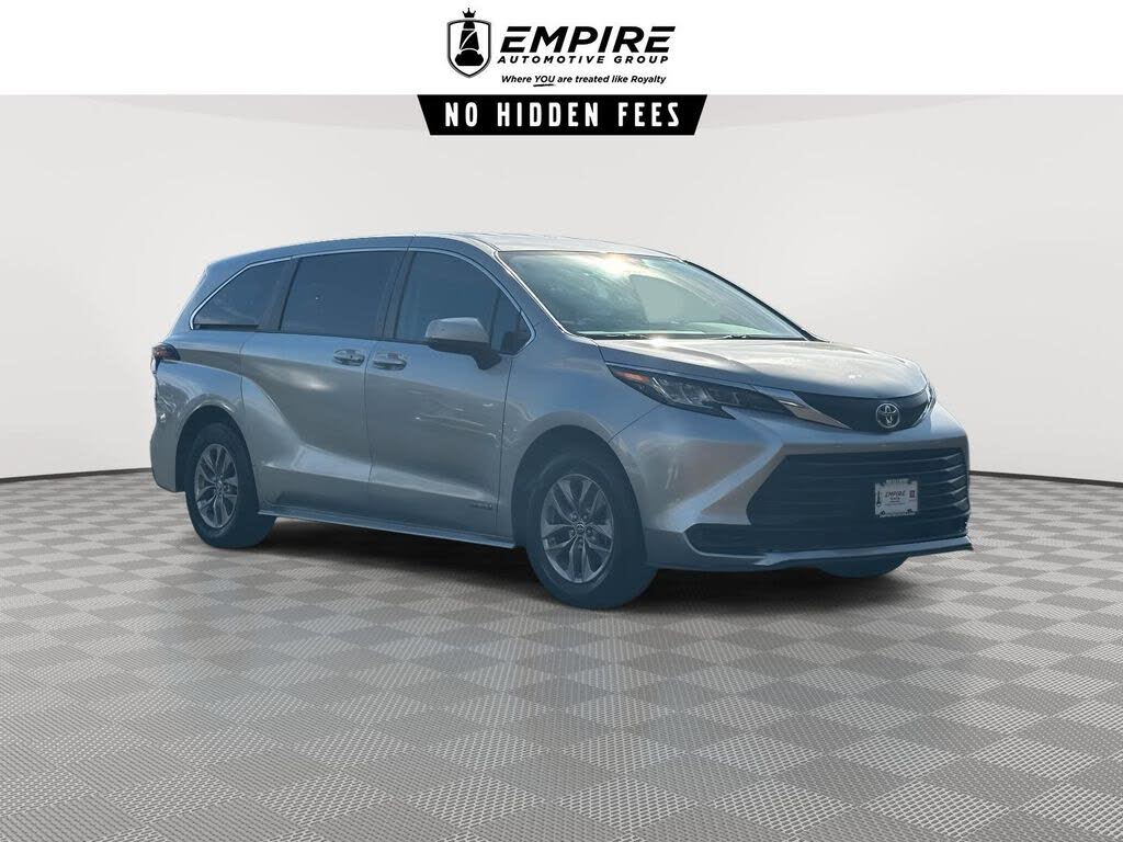 2021 Toyota Sienna LE 8-Passenger AWD