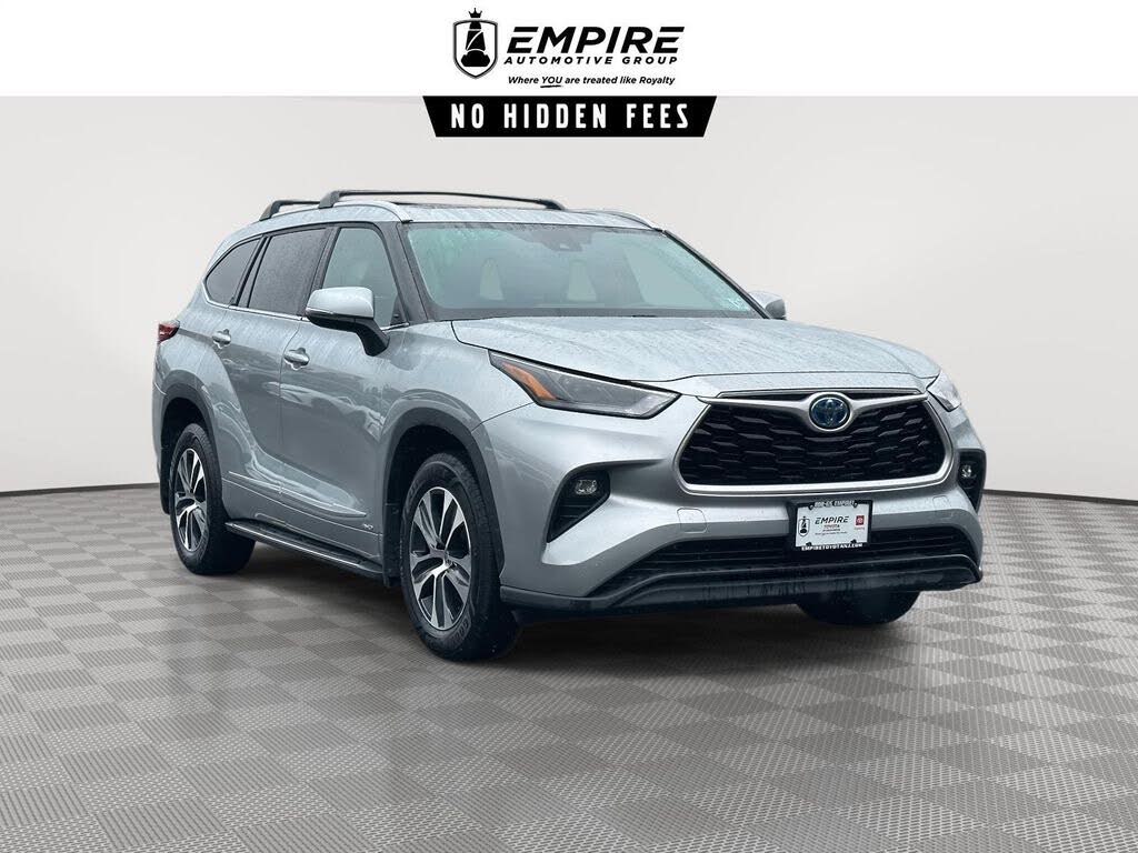 2022 Toyota Highlander Hybrid XLE AWD