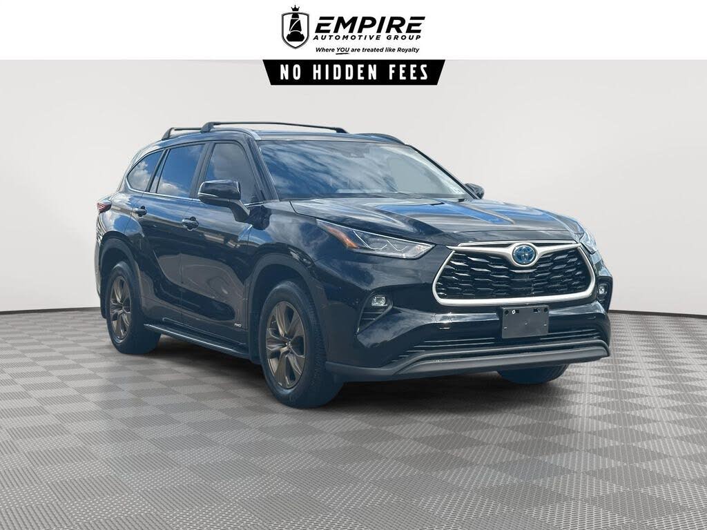 2023 Toyota Highlander Hybrid Bronze Edition AWD