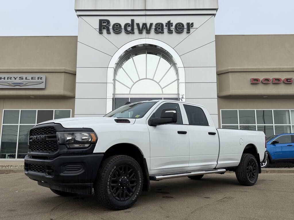 RAM 2500 Tradesman Crew Cab LB 4WD 2024