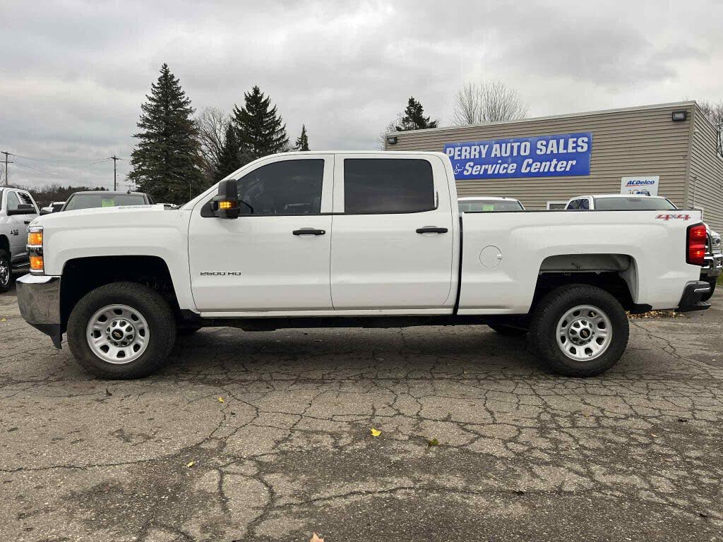 2015 Chevrolet Silverado 2500HD Work Truck Crew Cab 4WD