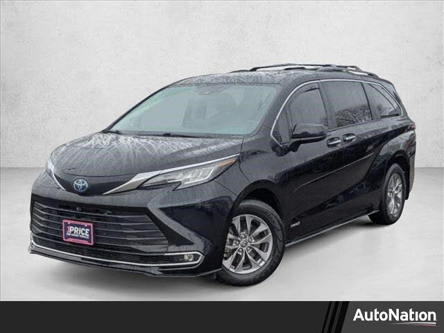 2021 Toyota Sienna XLE 7-Passenger AWD