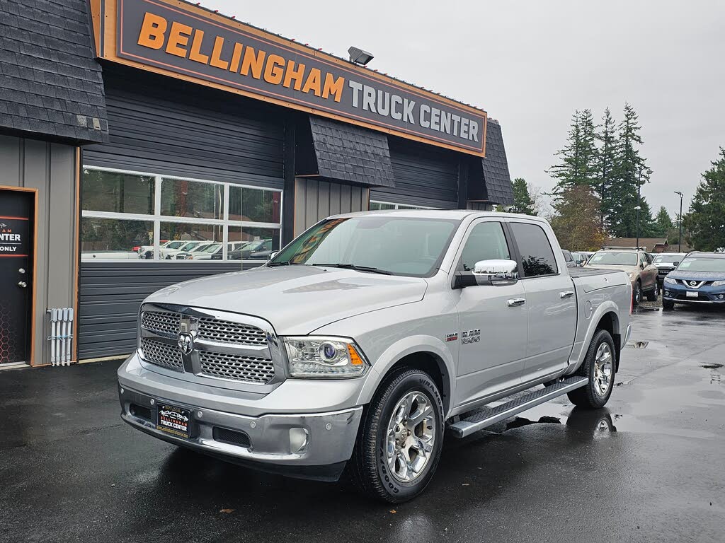 2017 RAM 1500 Laramie Crew Cab 4WD