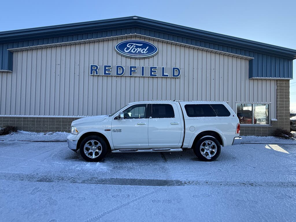 2017 RAM 1500 Laramie Crew Cab 4WD