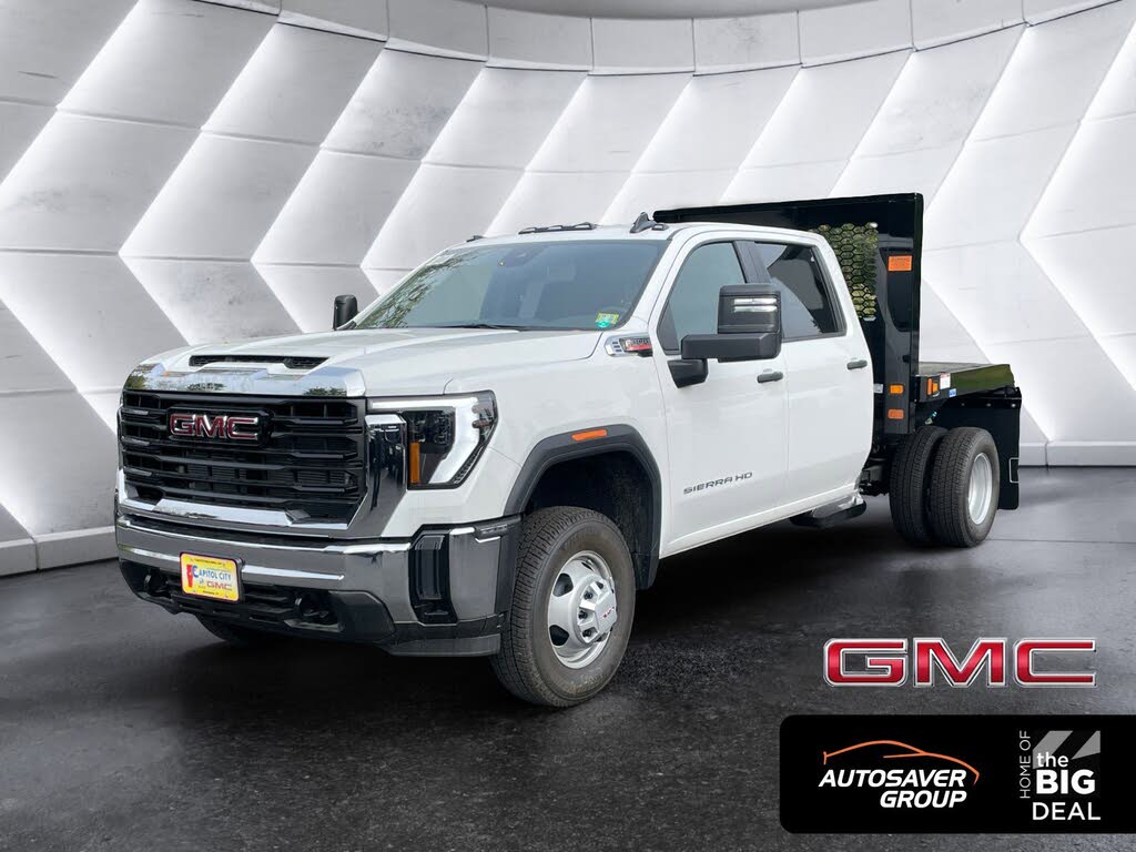 2024 GMC Sierra 3500HD Chassis Pro Crew Cab 4WD
