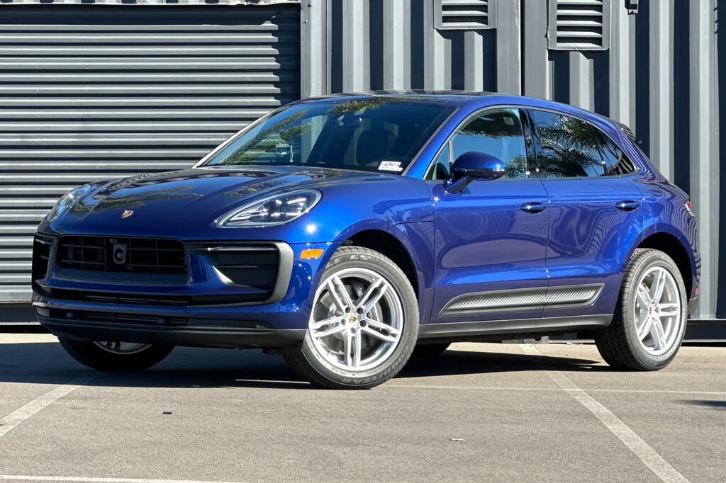2026 Porsche Macan AWD
