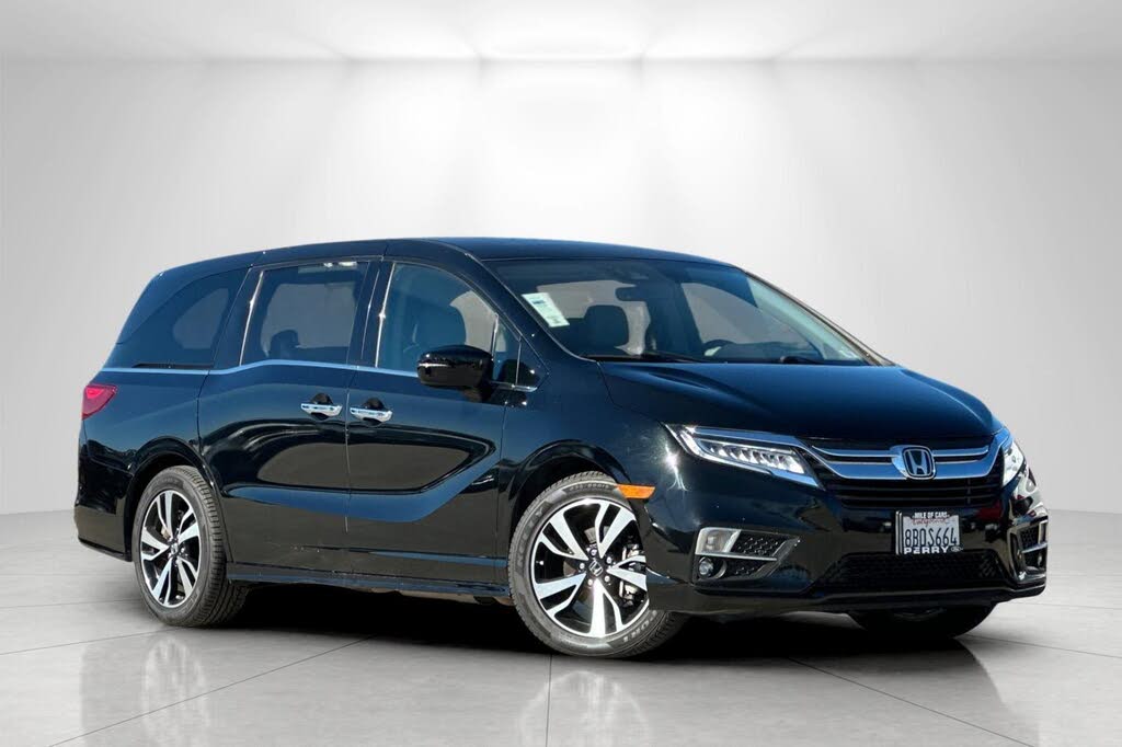 2018 Honda Odyssey Touring Elite FWD