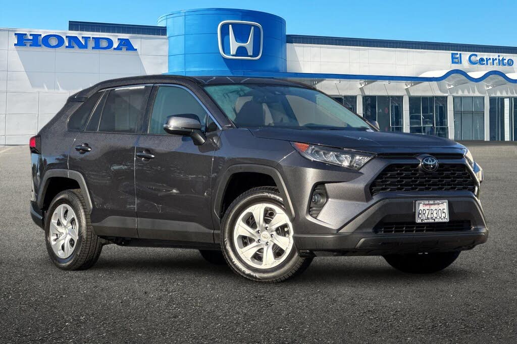 2020 Toyota RAV4 LE FWD