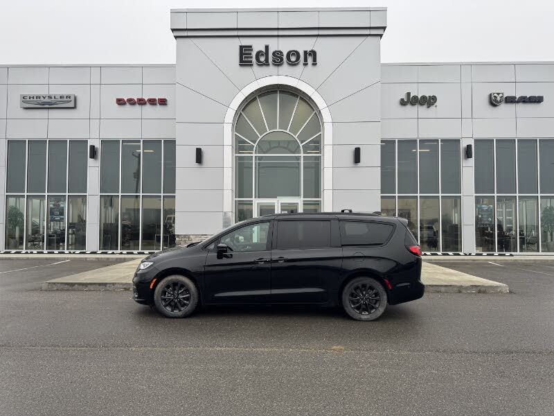 2022 Chrysler Pacifica Touring L FWD