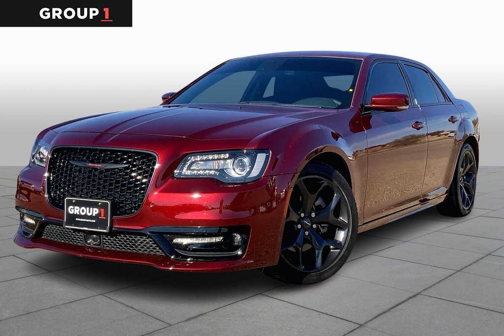 2023 Chrysler 300 S V8 RWD