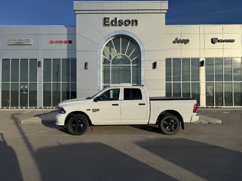 2023 RAM 1500 Classic Express Crew Cab 4WD