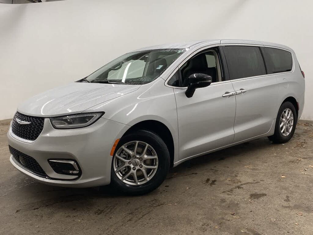 2024 Chrysler Pacifica Touring L FWD