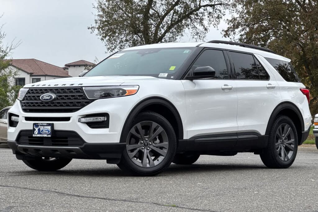 2024 Ford Explorer XLT RWD