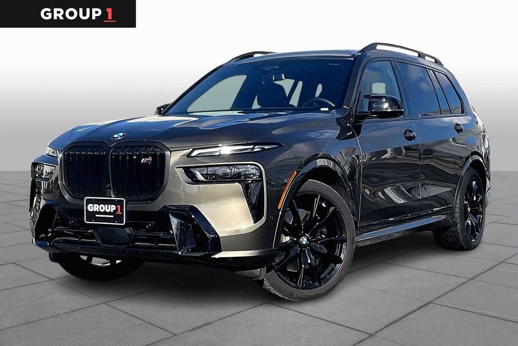 2025 BMW X7 M60i AWD