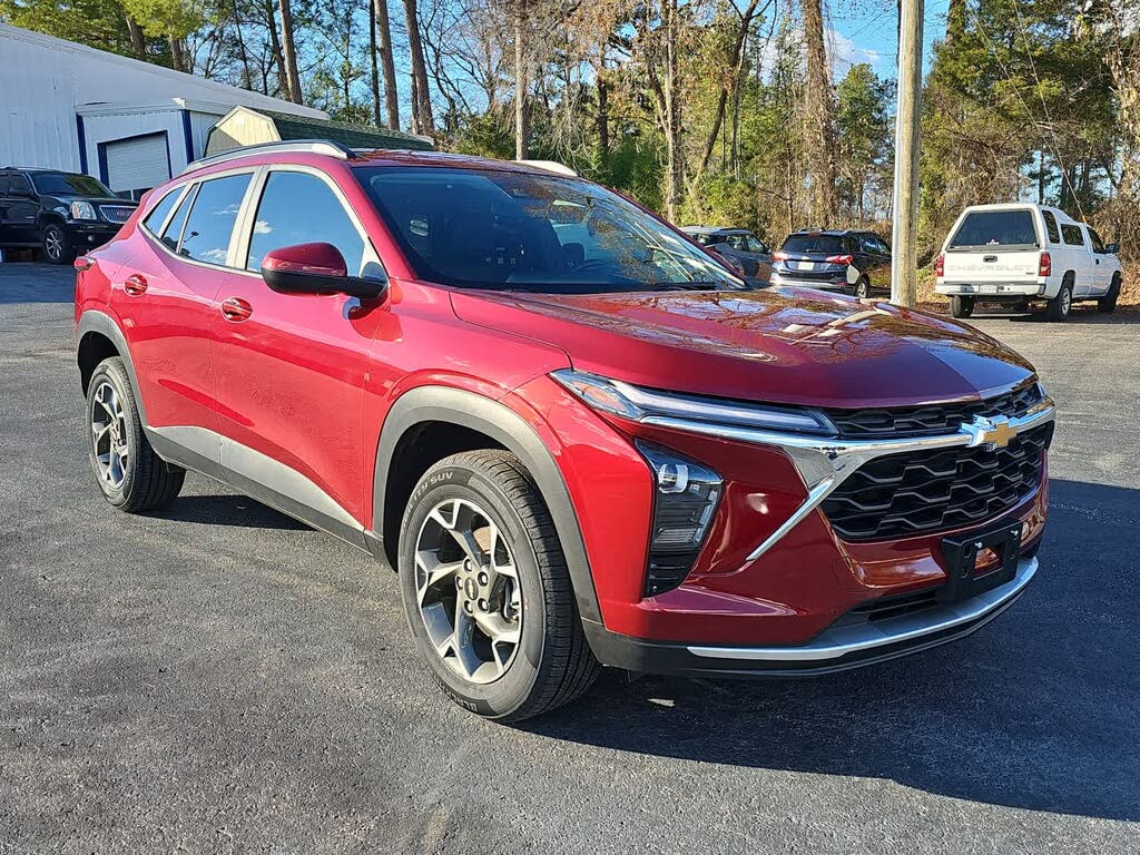 2025 Chevrolet Trax LT FWD
