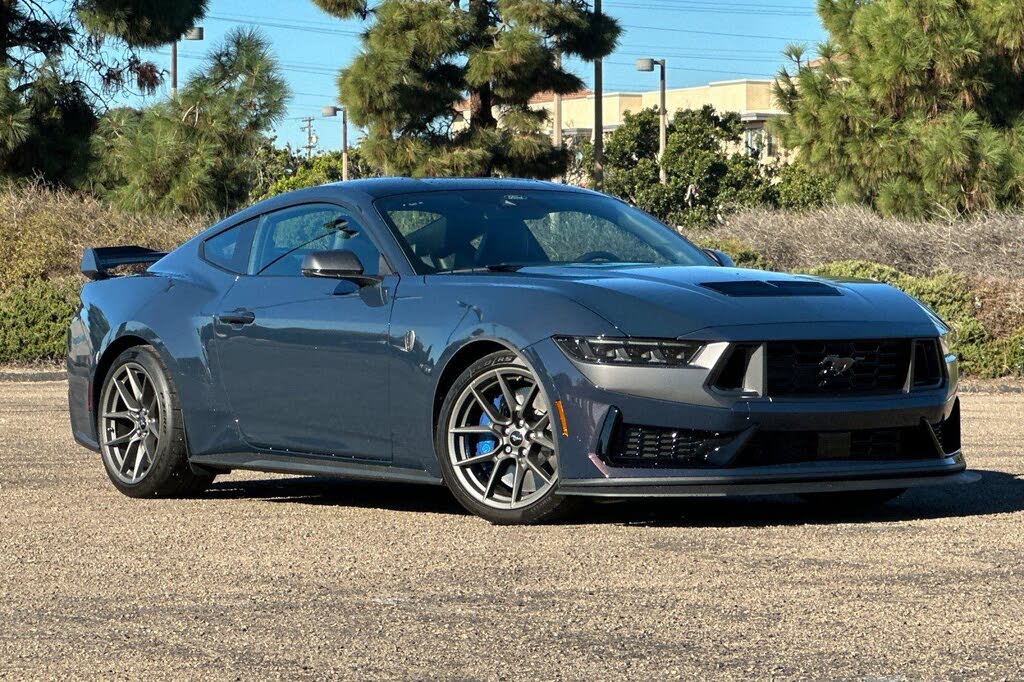 2025 Ford Mustang Dark Horse Fastback RWD