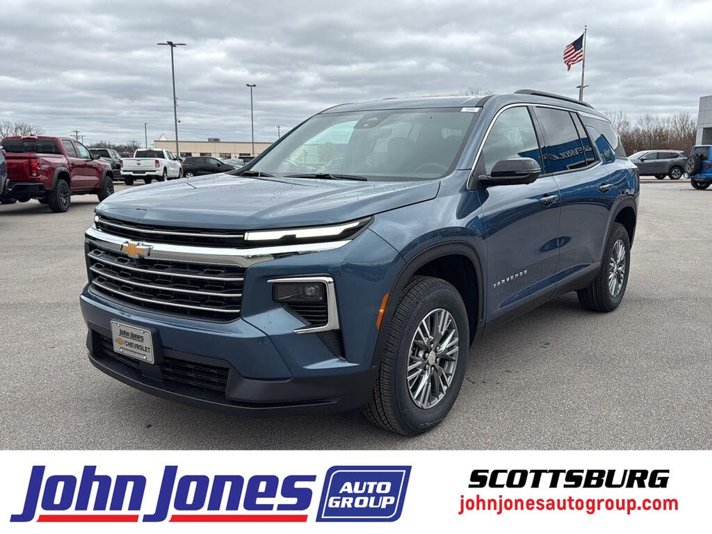 2026 Chevrolet Traverse LT FWD