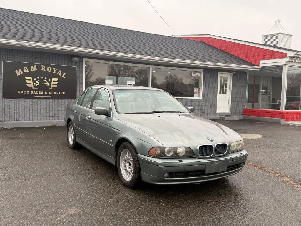 2002 BMW 5 Series 525i Sedan RWD