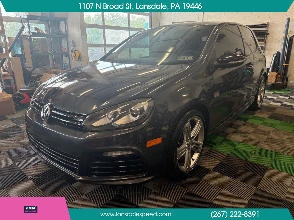 2013 Volkswagen Golf R 2-Door AWD