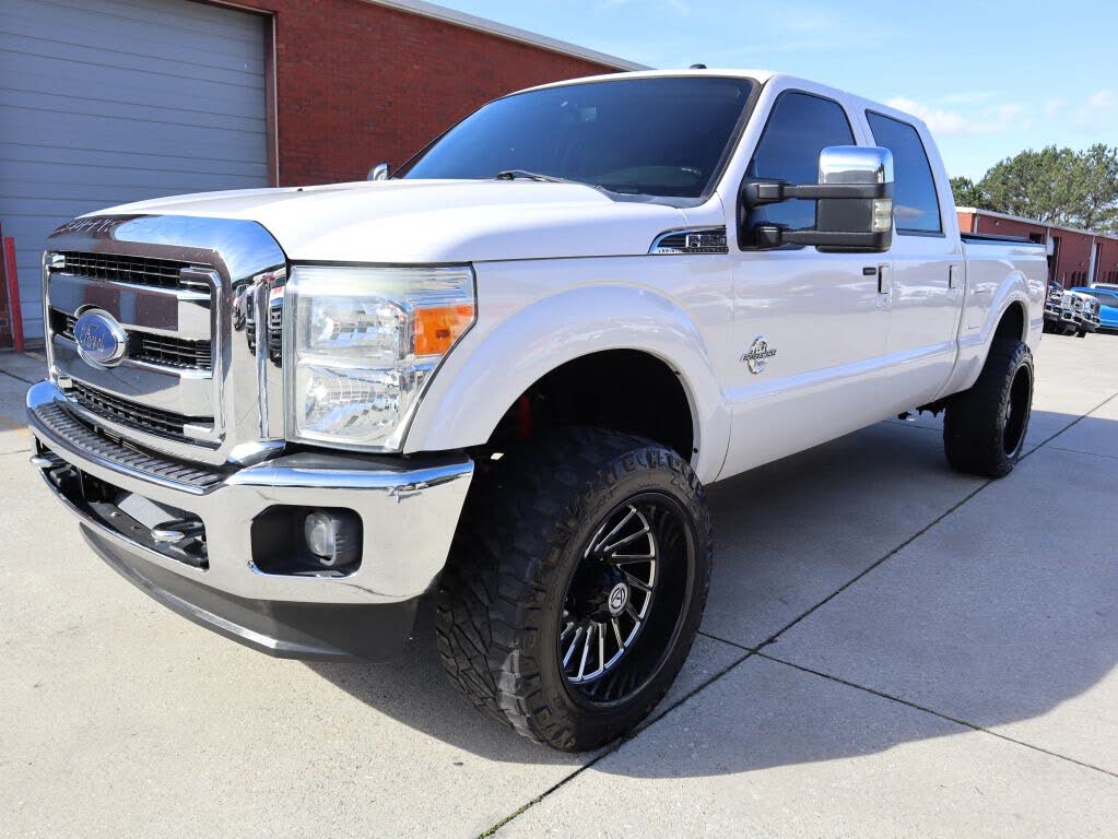 2014 Ford F-250 Super Duty Lariat Crew Cab 4WD