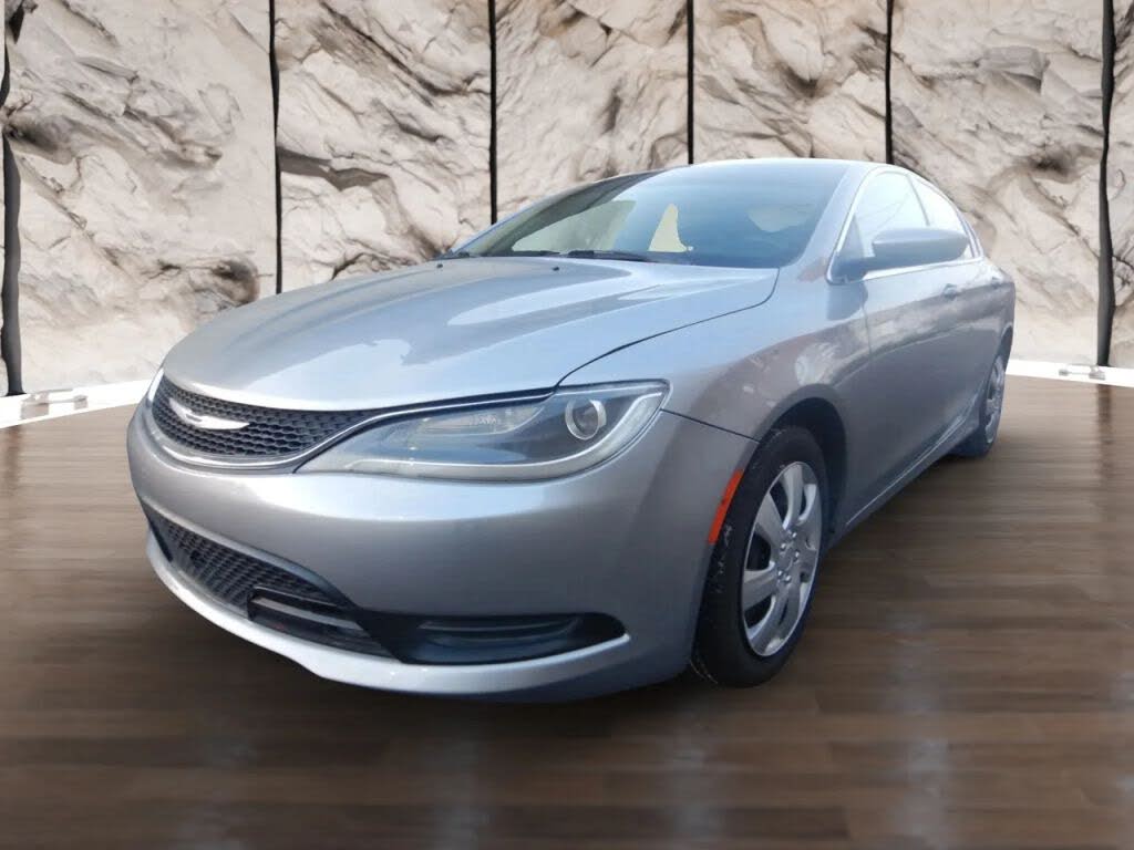 2015 Chrysler 200 LX Sedan FWD