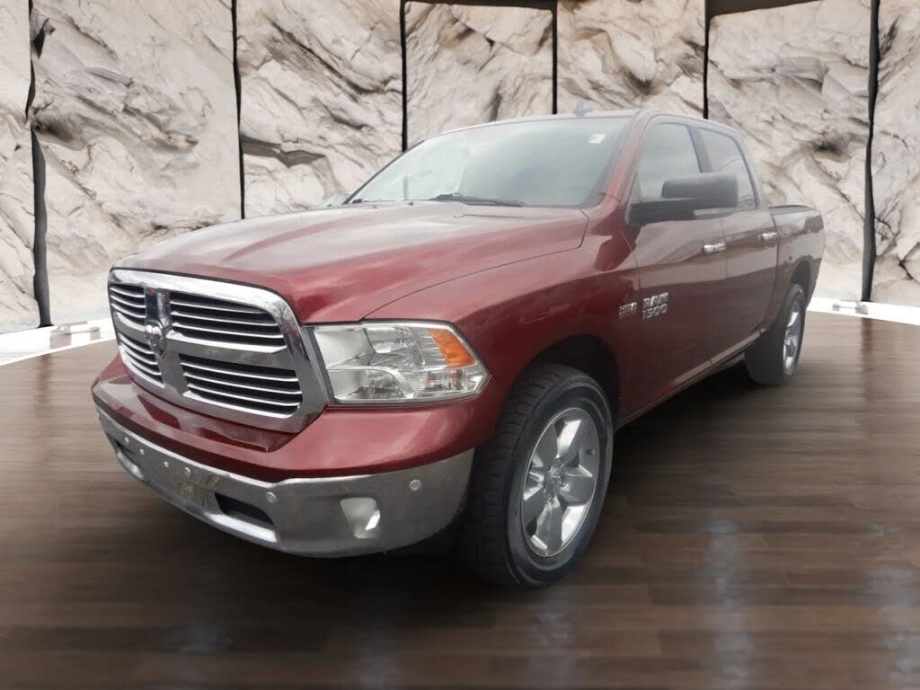 2016 RAM 1500 SLT Crew Cab 4WD