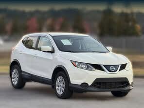 Nissan Rogue Sport S FWD