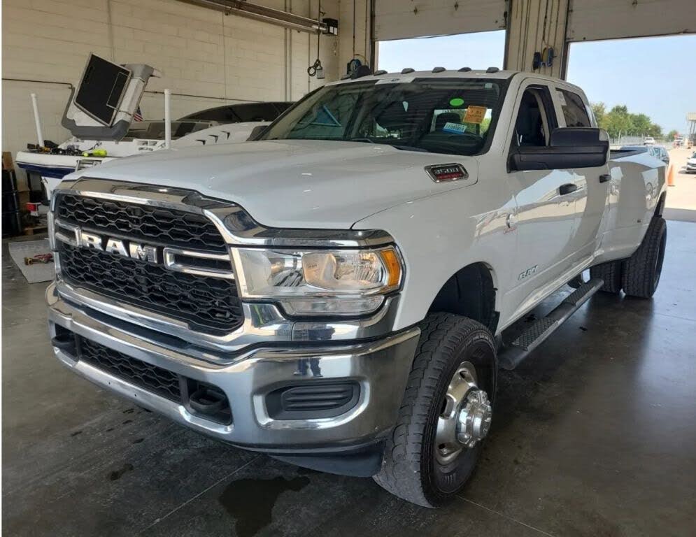 2019 RAM 3500 Tradesman Crew Cab LB DRW 4WD
