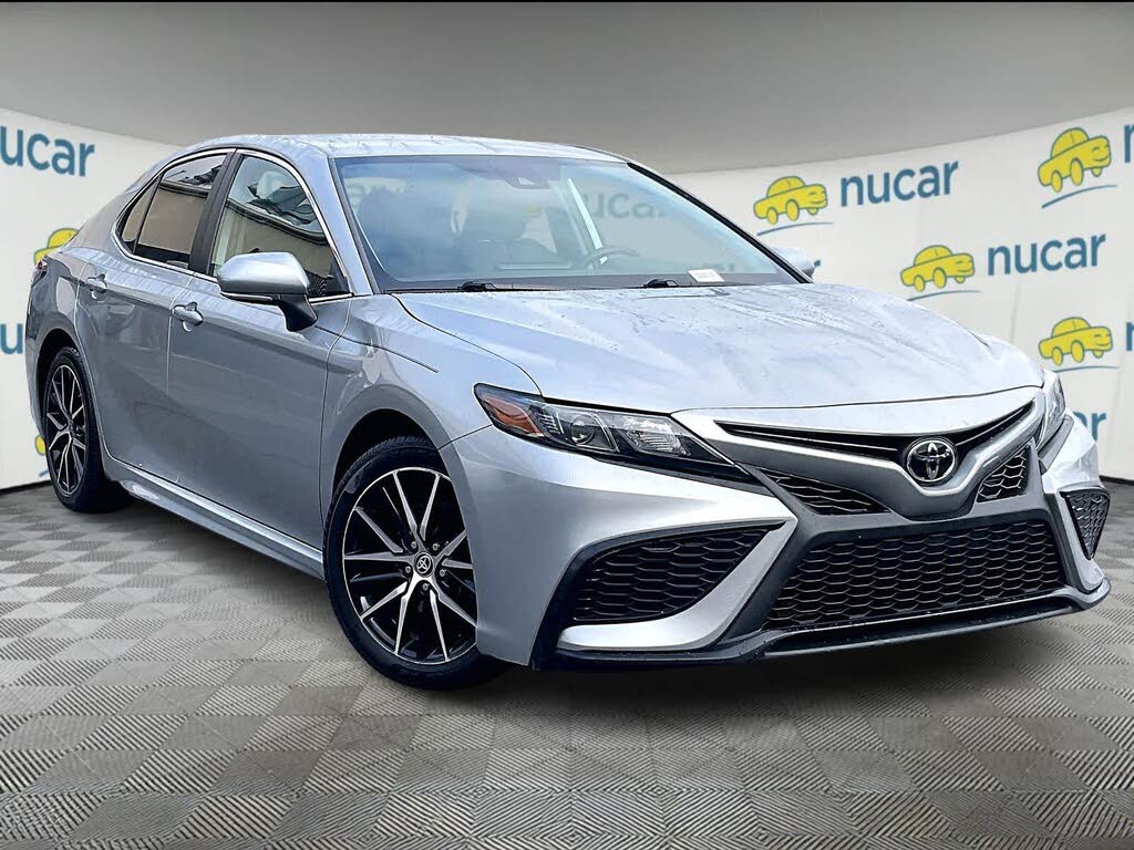 2023 Toyota Camry SE FWD