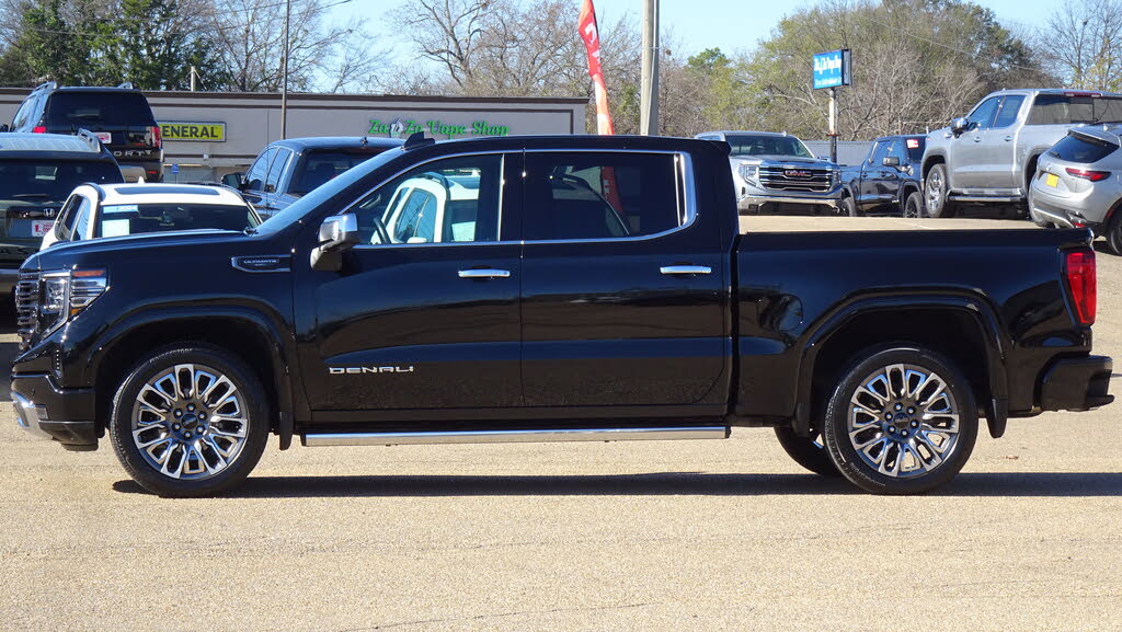 2025 GMC Sierra 1500 Denali Ultimate Crew Cab 4WD