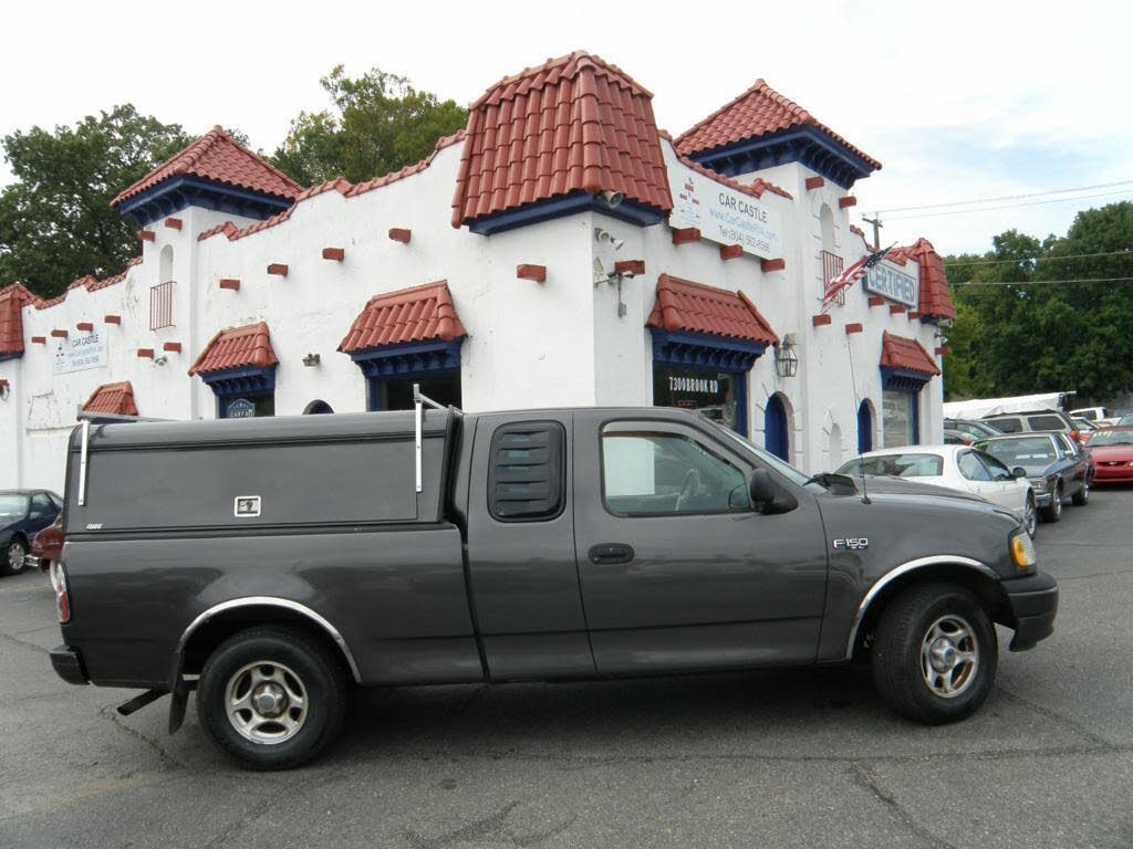2003 Ford F-150 XL Extended Cab SB