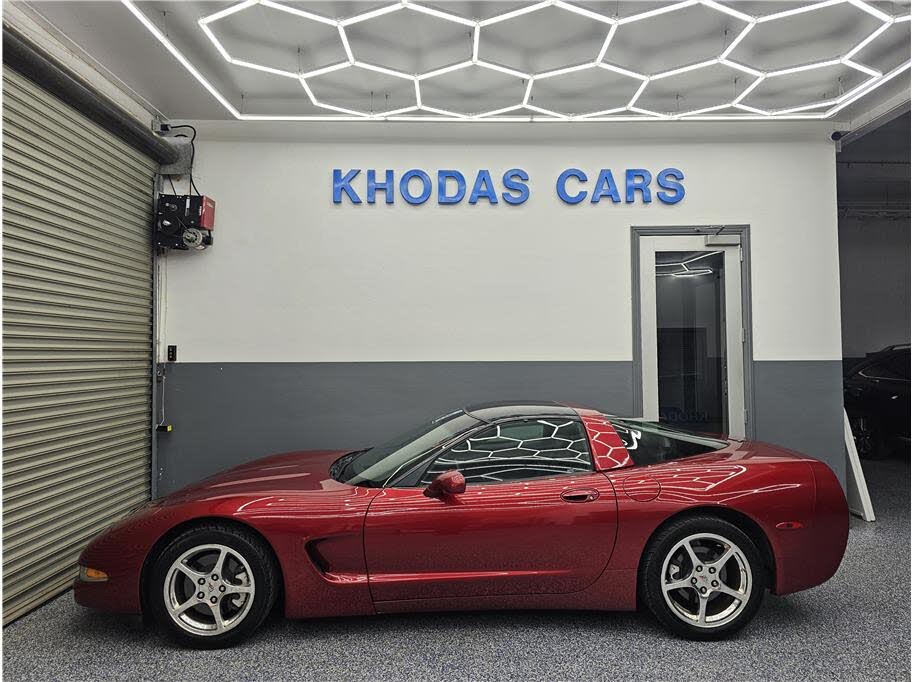 2004 Chevrolet Corvette Coupe RWD