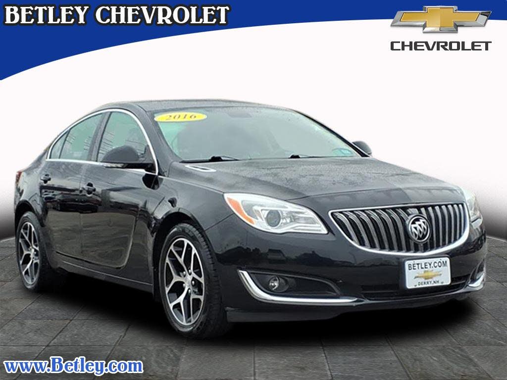 2016 Buick Regal Sport Touring Sedan FWD