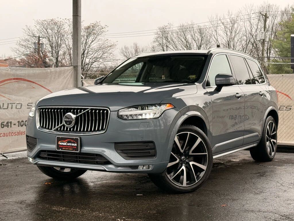 2020 Volvo XC90 T6 Momentum 6-Passenger AWD
