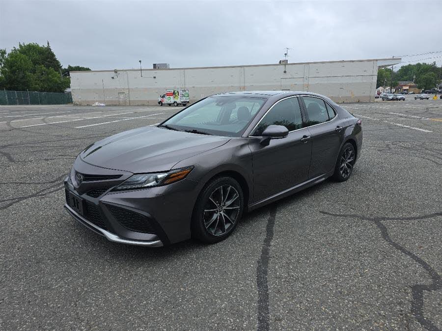 2022 Toyota Camry XSE FWD