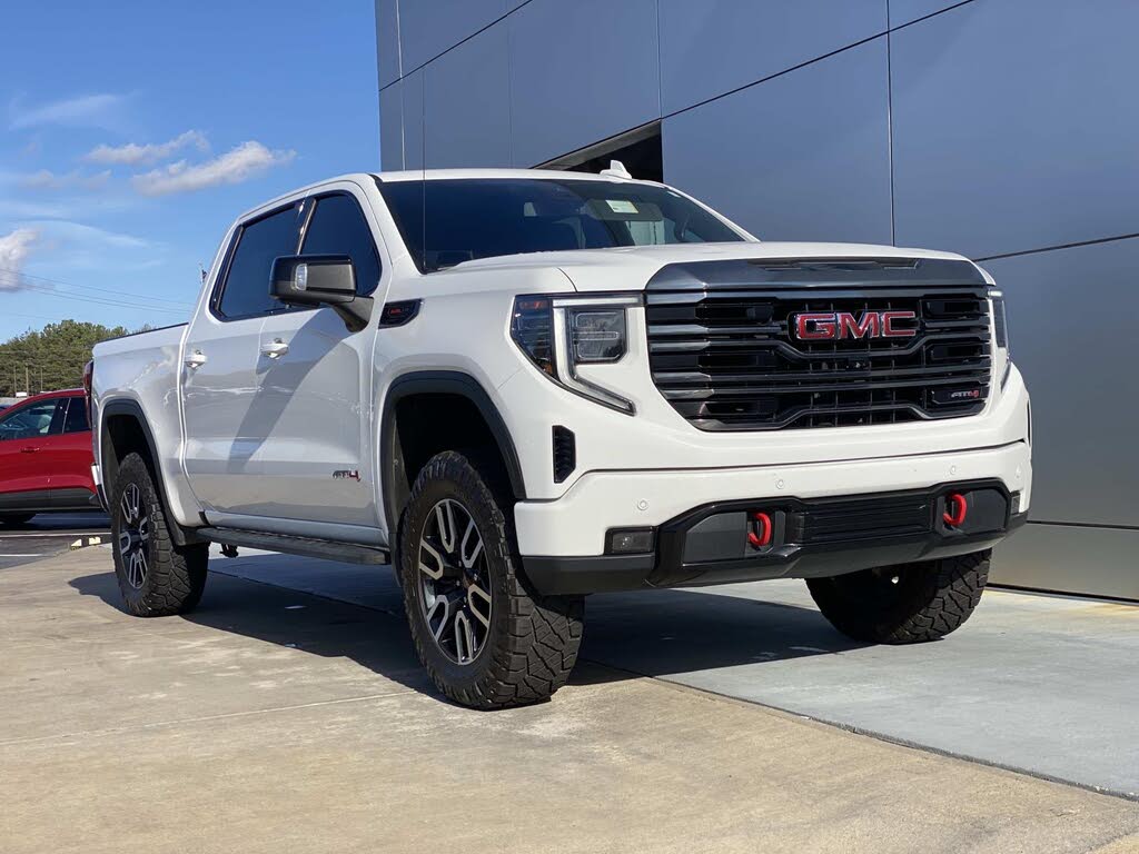 2023 GMC Sierra 1500 AT4 Crew Cab 4WD