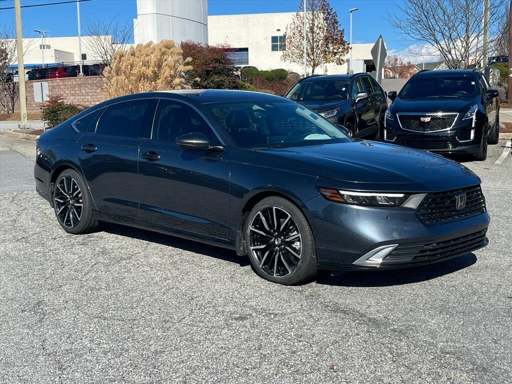 2023 Honda Accord Hybrid Touring FWD