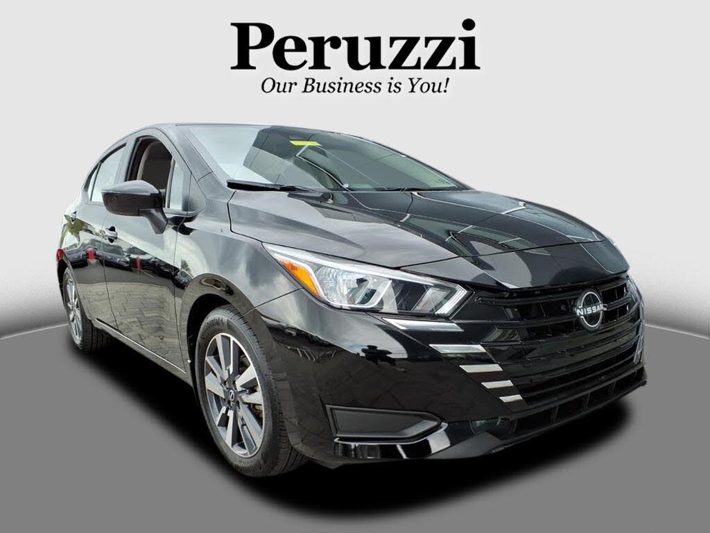 2023 Nissan Versa SV FWD