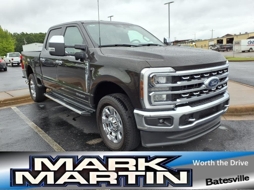 2024 Ford F-250 Super Duty Lariat Crew Cab 4WD