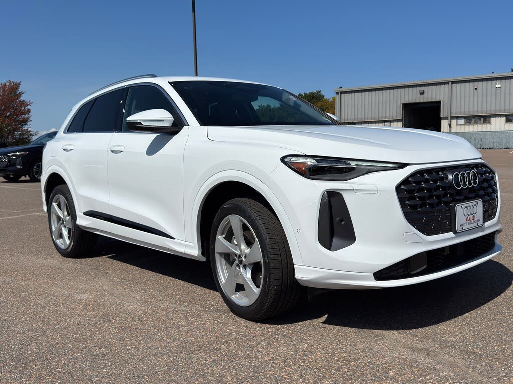 2025 Audi Q5 quattro Premium Plus 40 TFSI