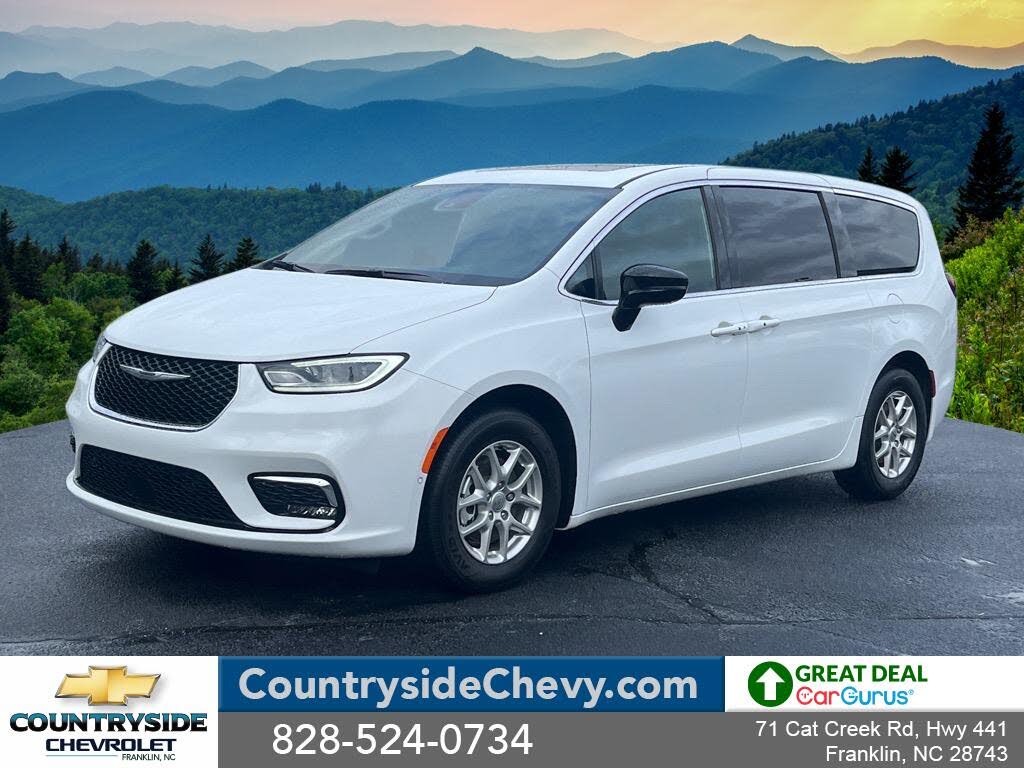 2025 Chrysler Pacifica Select FWD