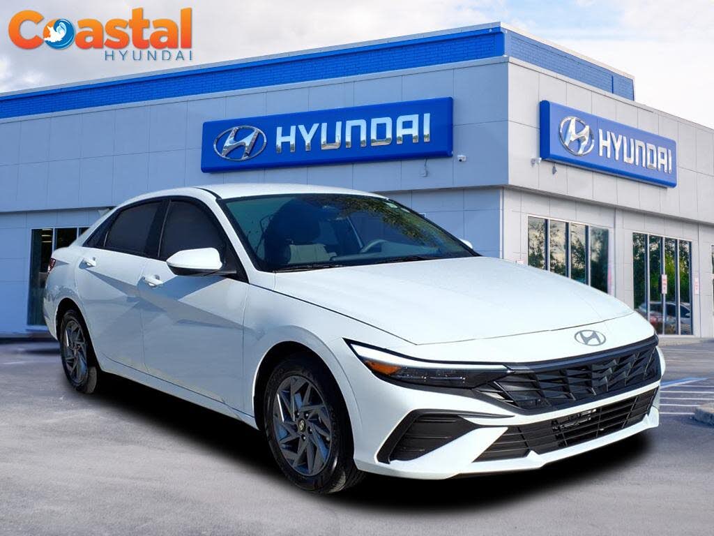2025 Hyundai Elantra Hybrid Blue FWD