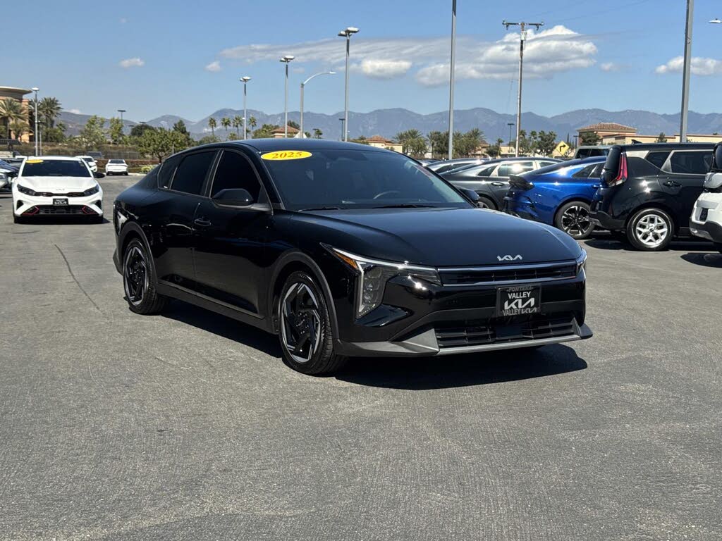 2025 Kia K4 EX FWD