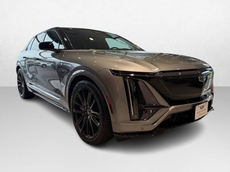 2026 Cadillac LYRIQ-V AWD