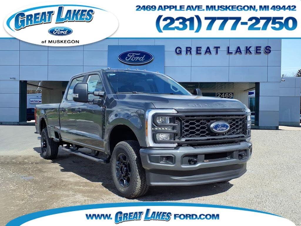 2026 Ford F-350 Super Duty XL Crew Cab 4WD