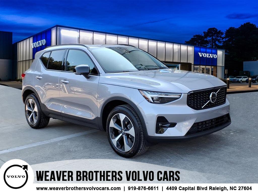 2026 Volvo XC40 B5 Plus AWD