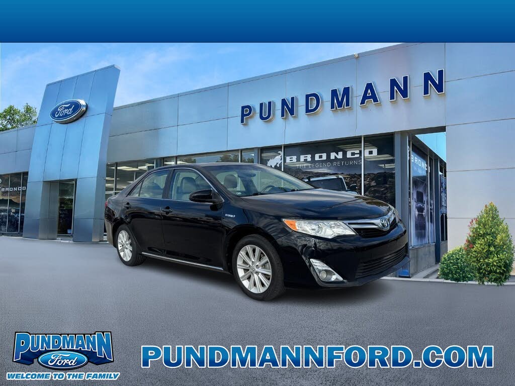 2014 Toyota Camry Hybrid LE FWD